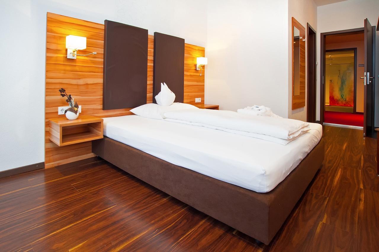 Hotel-Renner Buchbach Pokoj fotografie